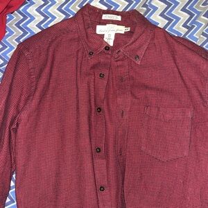H&M red shirt